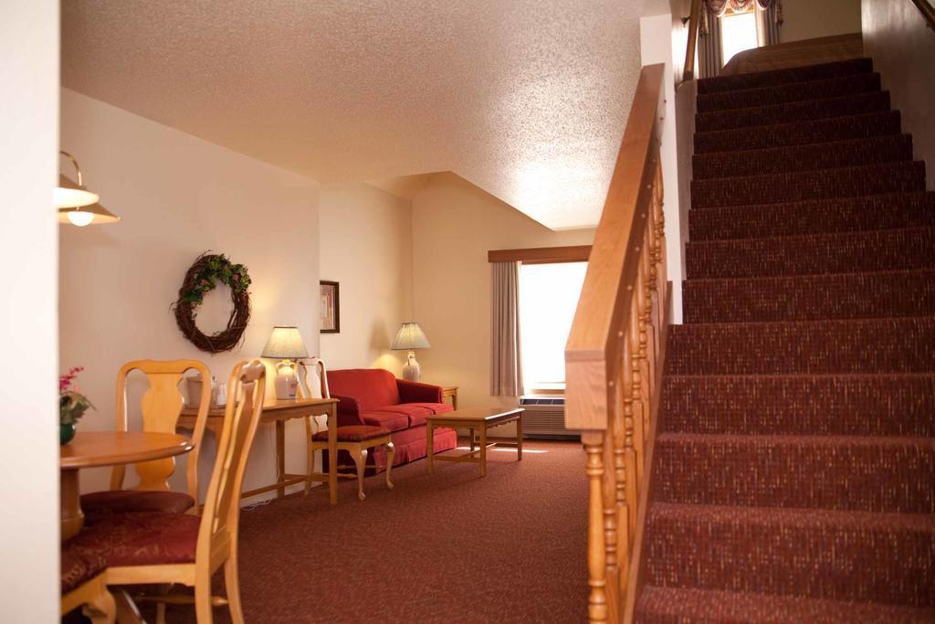 Baymont By Wyndham Mequon Milwaukee Area Hotel Exterior foto